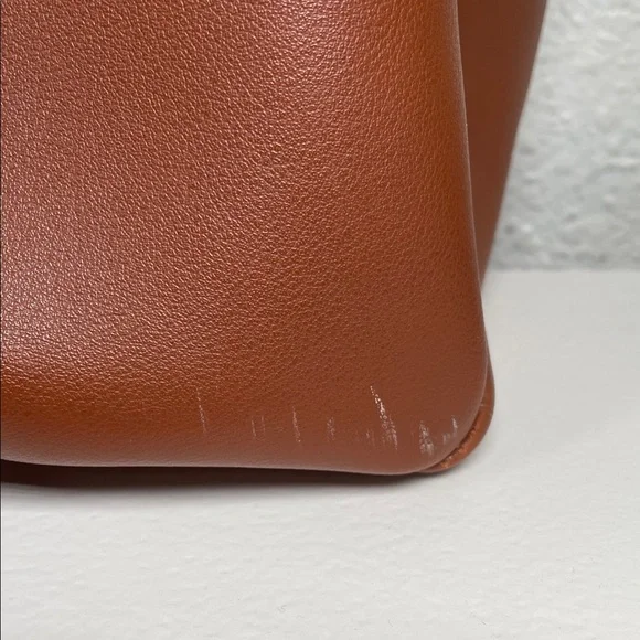 Neiman Marcus perfect tan leather tote - Picture 5 of 6